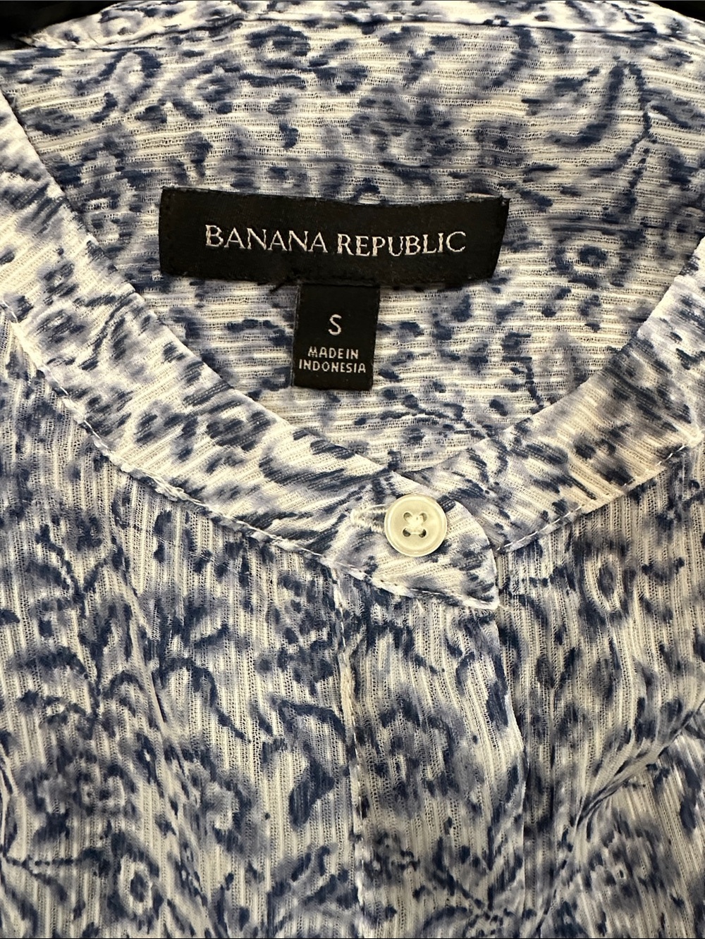 Banana Republic Blue and White Sheer Blouse Size S